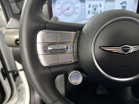 Used 2025 Genesis GV60 Advanced image 15