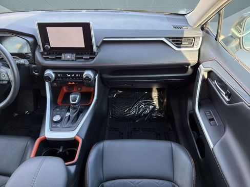 Used 2023 Toyota RAV4 Adventure image 27