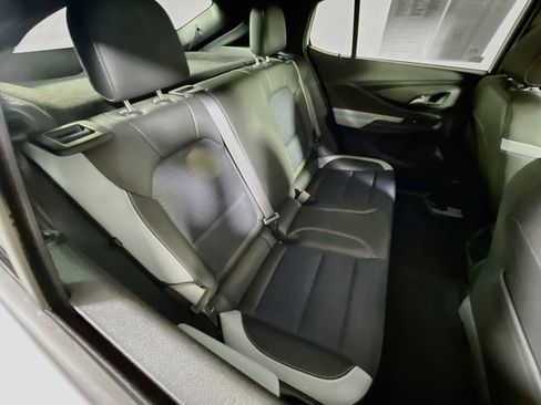 Used 2024 Buick Envista Preferred w/ Advanced Safety Package FWD image 25