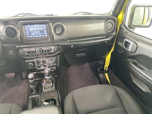 Used 2023 Jeep Wrangler Unlimited w/ Cold Weather Group AWD/4WD image 26