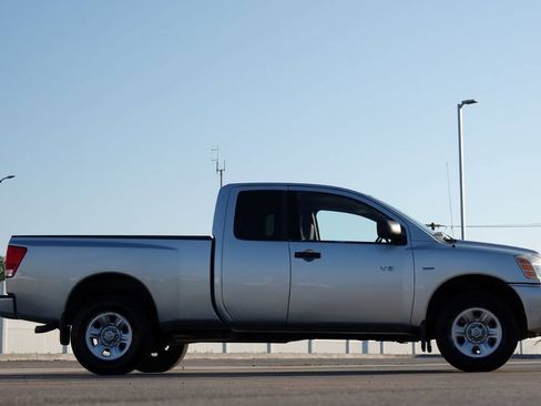 Used 2004 Nissan Titan XE w/ (PRF) Preferred Pkg AWD/4WD image 30