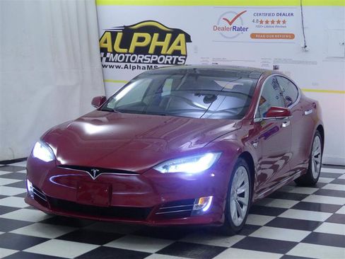 Used 2016 Tesla Model S 75D image 3