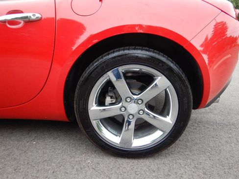 Used 2009 Pontiac Solstice GXP w/ Premium Package RWD image 26