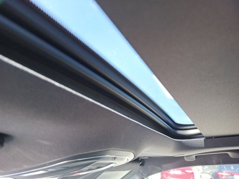 Used 2025 Jeep Wagoneer S Limited image 17