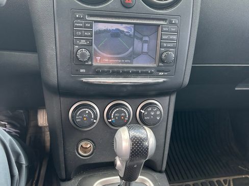 Used 2012 Nissan Rogue SL AWD/4WD image 2