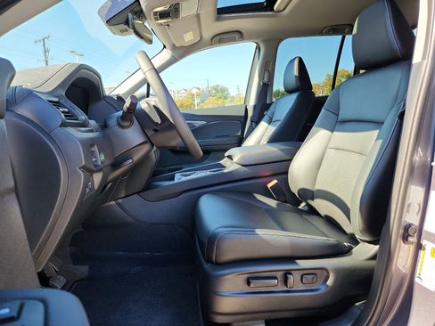 New 2025 Honda Ridgeline RTL image 9