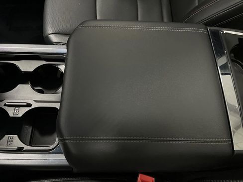 Used 2024 Ford F250 Lariat w/ Lariat Ultimate Package image 23