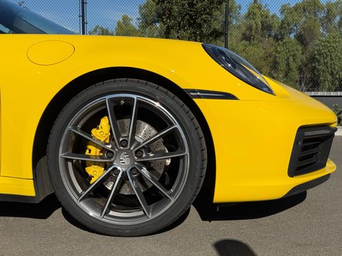 Certified 2021 Porsche 911 Carrera image 12