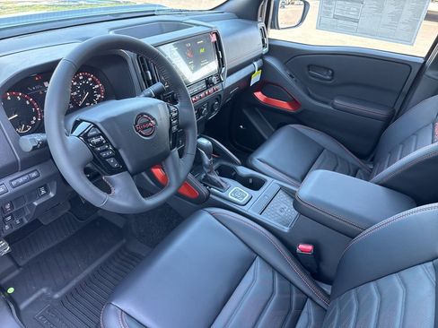 New 2026 Nissan Frontier PRO-4X w/ Pro Premium Package AWD/4WD image 10