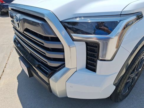Used 2026 Toyota Tundra Limited w/ Power Package AWD/4WD image 10