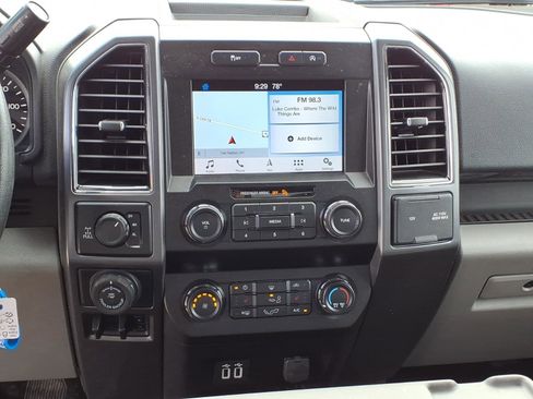 Used 2019 Ford F150 XLT w/ Equipment Group 302A Luxury AWD/4WD image 13