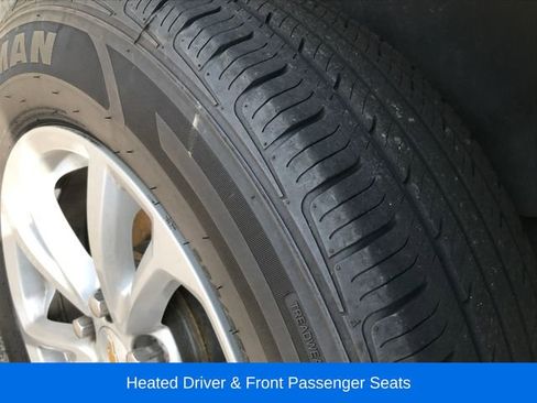 Used 2017 Chevrolet Equinox LT w/ Convenience Package AWD/4WD image 12