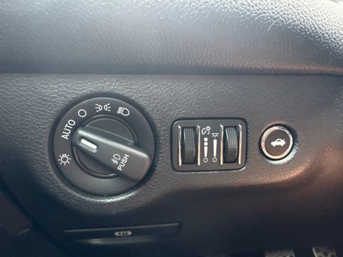Used 2016 Dodge Challenger R/T Plus RWD image 18