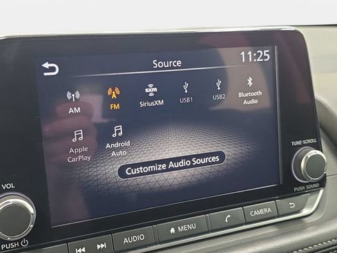 Used 2024 Nissan Rogue S AWD/4WD image 21