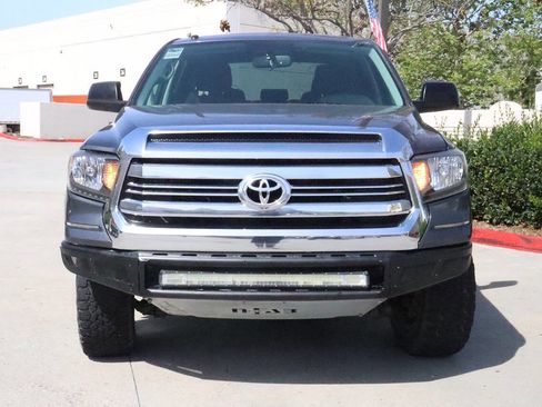 Used 2016 Toyota Tundra SR5 w/ SR5 Upgrade Package image 2