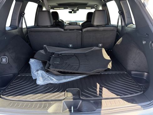 Used 2023 Honda Passport EX-L image 4