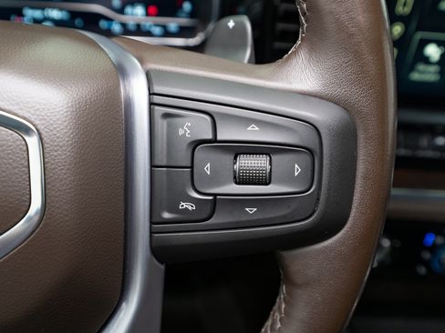 Used 2023 GMC Sierra 1500 SLT w/ SLT Convenience Package AWD/4WD image 25