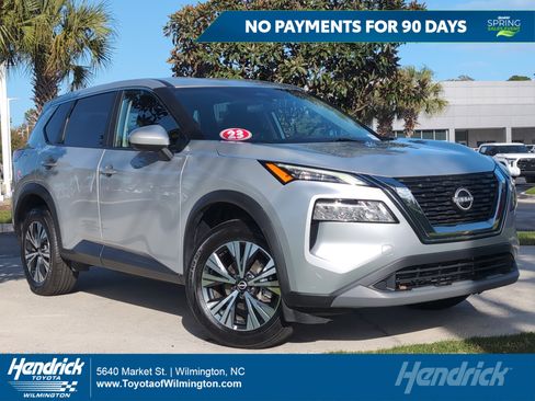 Used 2023 Nissan Rogue SV image 1