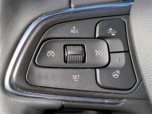 Used 2021 Buick Envision Avenir w/ Technology Package II image 24