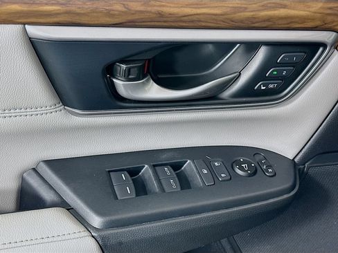 Used 2019 Honda CR-V EX-L image 17