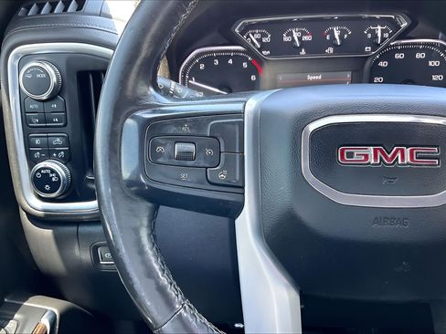 Used 2021 GMC Sierra 1500 Elevation w/ X31 Off-Road Package AWD/4WD image 10