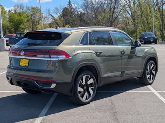 New 2026 Volkswagen Atlas Cross Sport SE AWD/4WD video 2