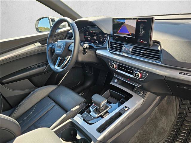 Used 2025 Audi Q5 2.0T Premium w/ Convenience Plus Package AWD/4WD image 11