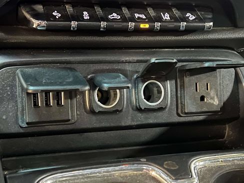 Used 2015 Chevrolet Silverado 2500 LTZ w/ LTZ Plus Package AWD/4WD image 22