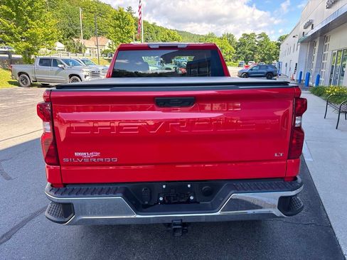 Used 2025 Chevrolet Silverado 1500 LT AWD/4WD image 4