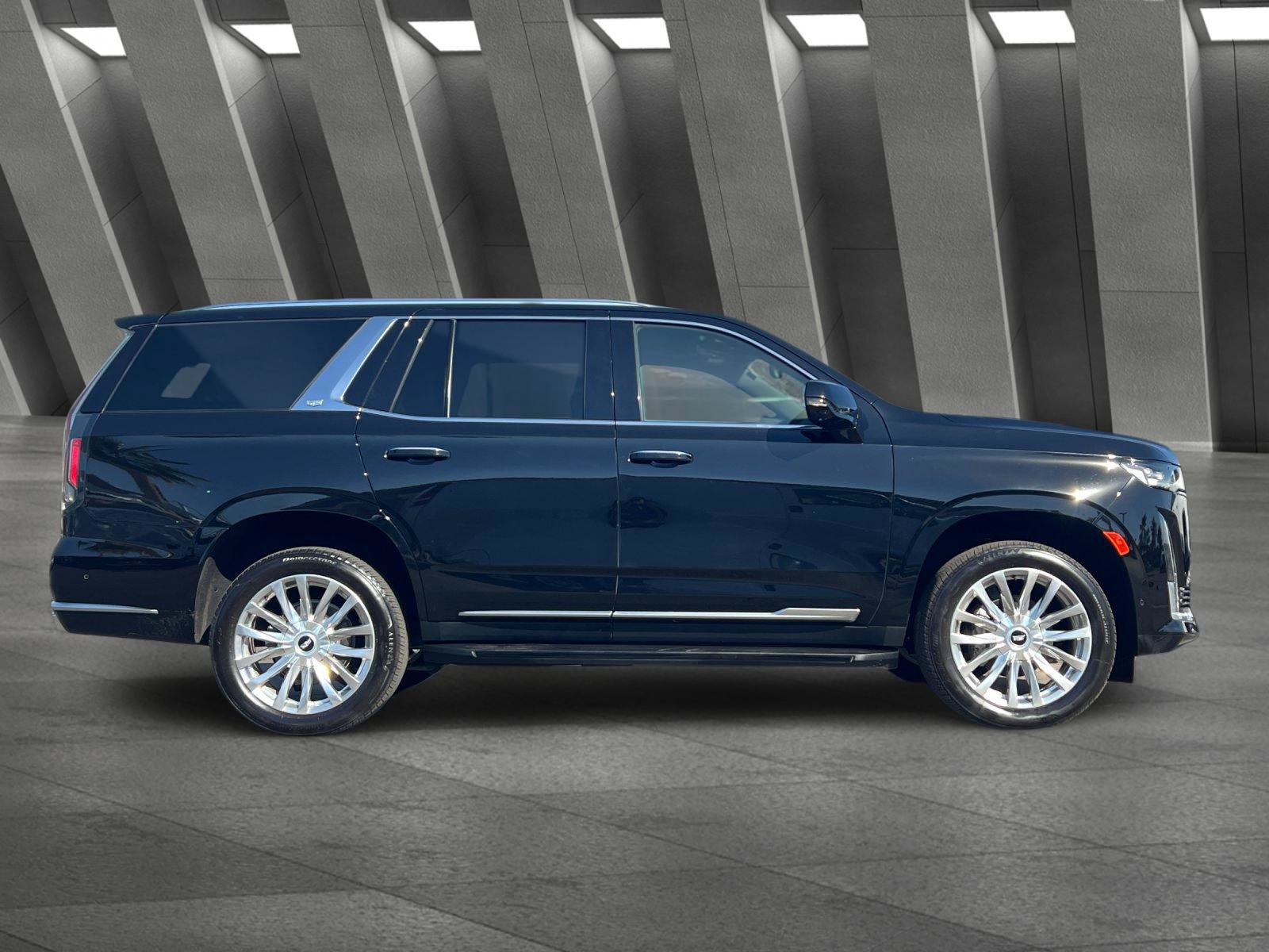 Certified 2022 Cadillac Escalade Premium Luxury AWD/4WD image 3