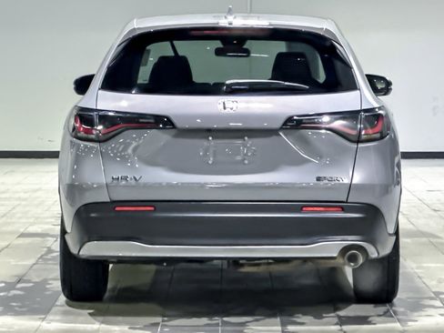 Used 2024 Honda HR-V Sport image 9