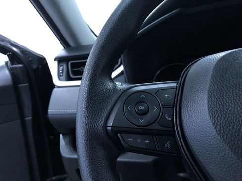 Certified 2025 Toyota RAV4 LE image 25