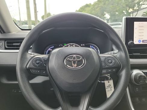 Used 2025 Toyota RAV4 LE AWD/4WD image 14