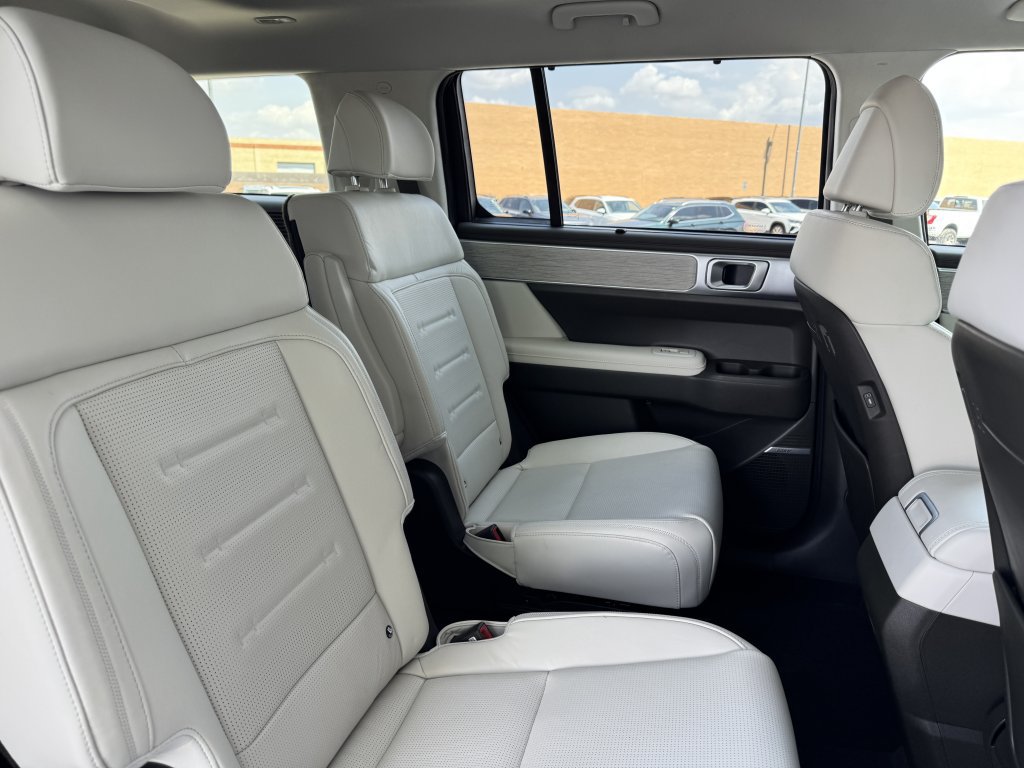 Used 2024 Hyundai Santa Fe Calligraphy AWD/4WD image 47
