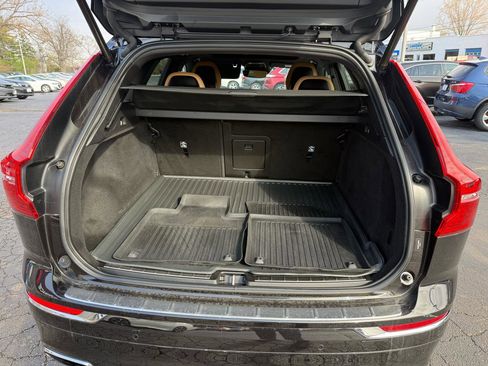 Used 2018 Volvo XC60 T6 Inscription w/ Vision Package image 11