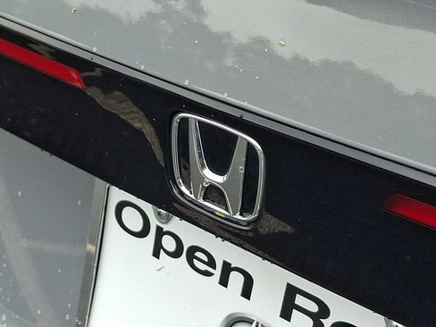 Used 2025 Honda Accord SE image 30