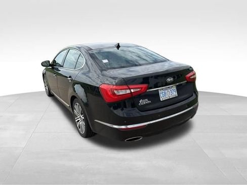 Used 2015 Kia Cadenza Premium w/ Luxury Package FWD image 4
