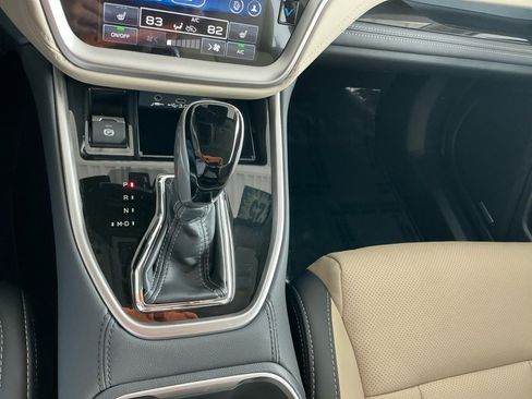 Certified 2025 Subaru Outback Limited AWD/4WD image 14