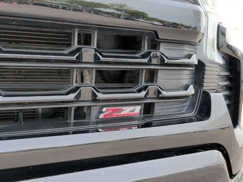 Used 2022 Chevrolet Silverado 1500 LT Trail Boss w/ LT Trail Boss Premium Package image 16