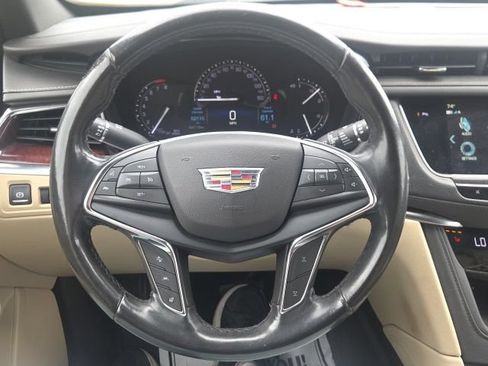 Used 2019 Cadillac XT5 Luxury FWD image 40