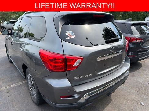 Used 2020 Nissan Pathfinder SL AWD/4WD image 7
