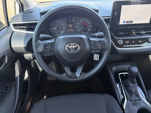 Used 2023 Toyota Corolla LE FWD image 15