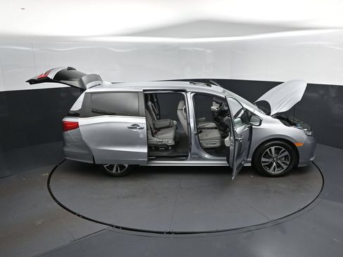 Used 2023 Honda Odyssey Touring image 52