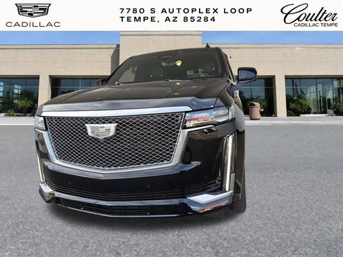 Used 2023 Cadillac Escalade ESV Premium Luxury w/ LPO, Radiant Package image 3