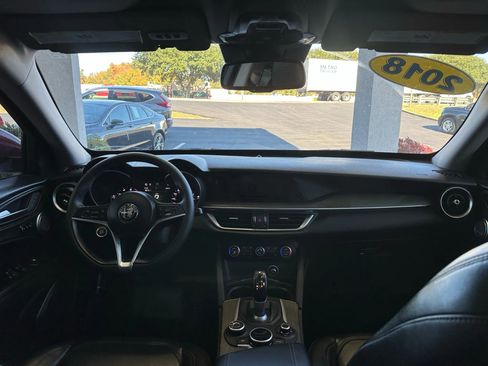Used 2018 Alfa Romeo Stelvio Ti image 9