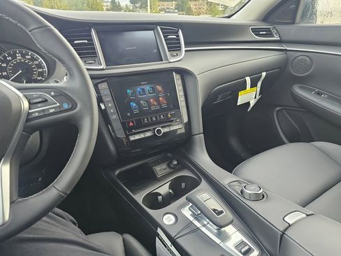 New 2025 INFINITI QX50 Pure image 30