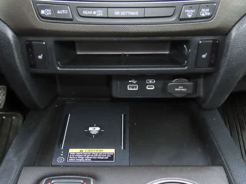 Used 2024 Honda Passport TrailSport image 22
