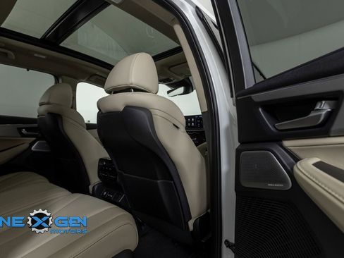Used 2025 Acura MDX SH-AWD w/ Technology Package image 34
