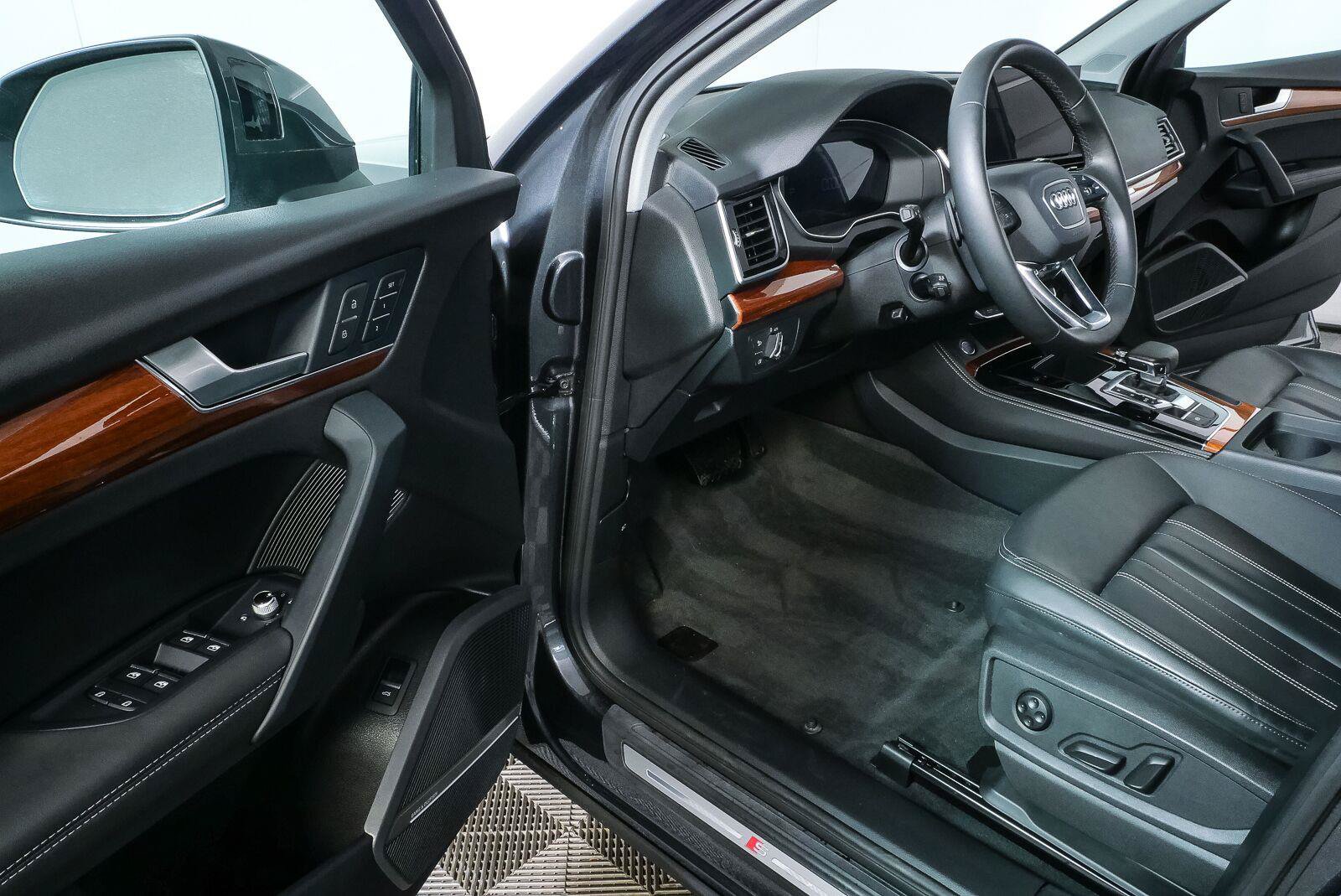 Used 2023 Audi Q5 2.0T Premium Plus AWD/4WD image 8
