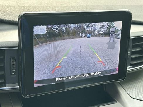 Used 2023 Ford Explorer XLT w/ Equipment Group 202A image 34